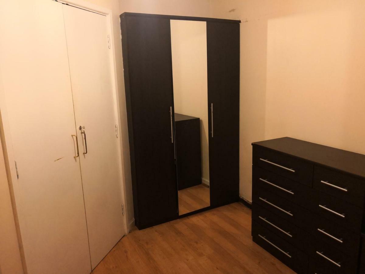 Olympus Apartment Лондон Екстериор снимка